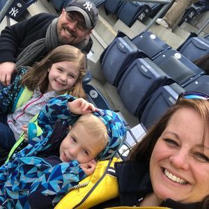 Meet your Posher, Monica